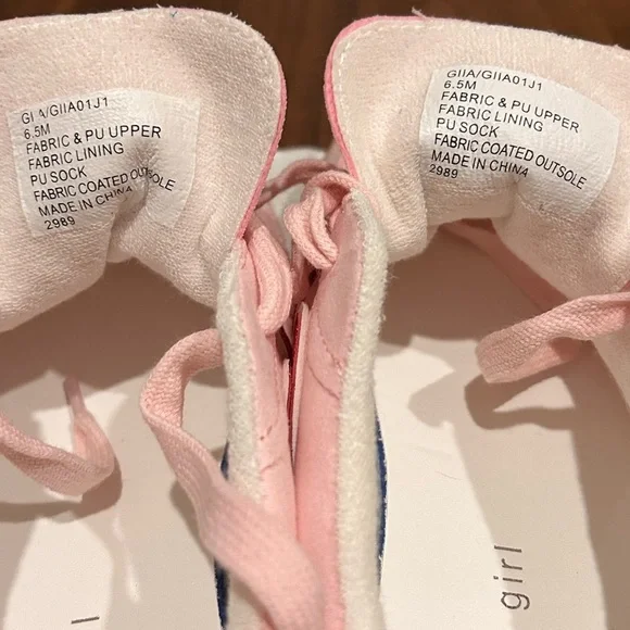 Madden Girl Giia Sneaker - Picture 7 of 7